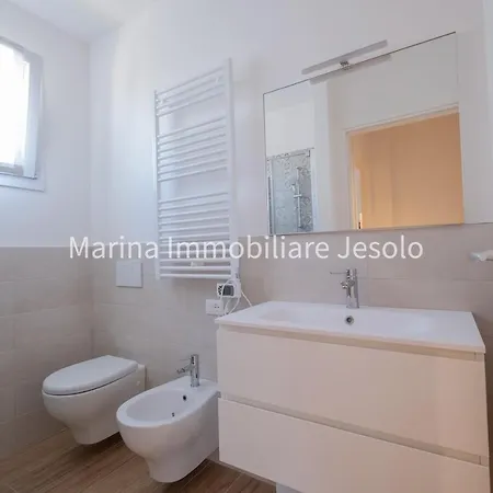 L8 Apartment *